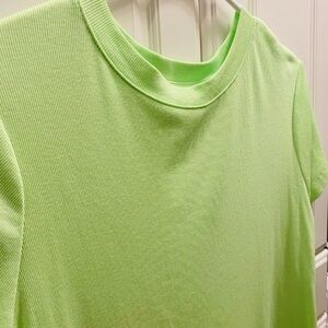 A New Day XXL Lime Green CrewNeck Tee T-Shirt Vibrant Like New Casual Style EUC